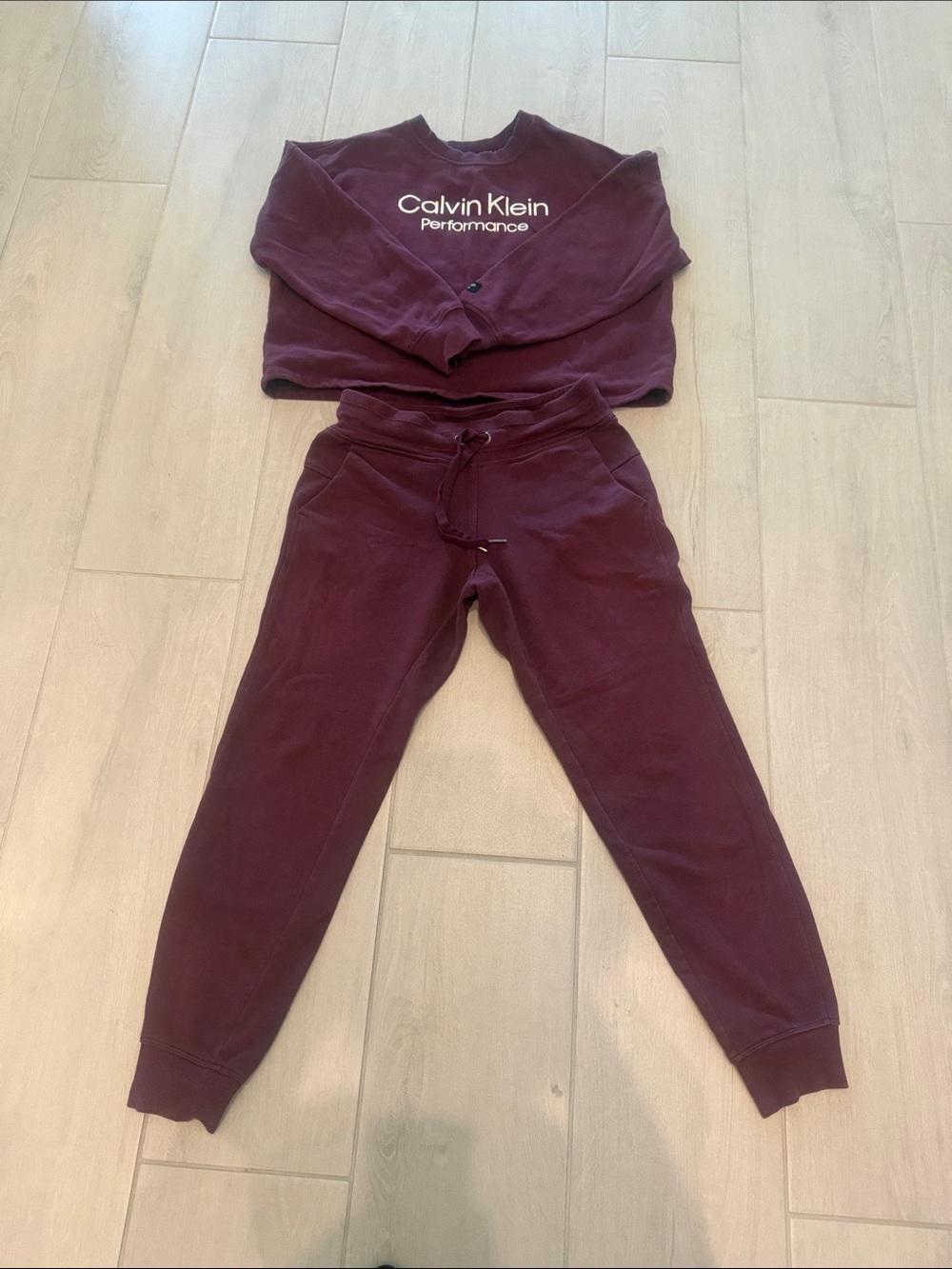 Calvin Klein performance set women set Burgundy Jogger Pants and sweat shirt